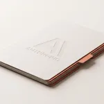 Anthropic подключила Claude к счетам клиентов Schwab и портфелям BlackRock